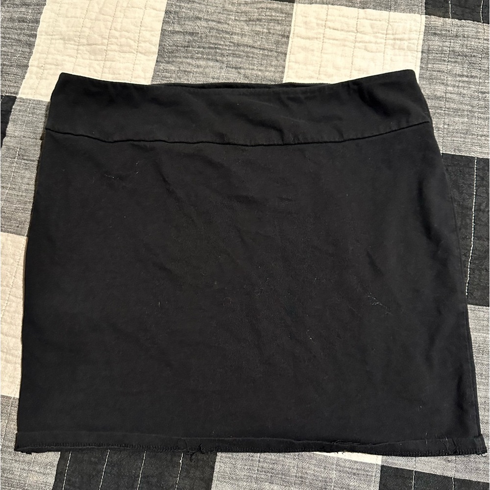 Large xhilaration black stretchy mini skirt